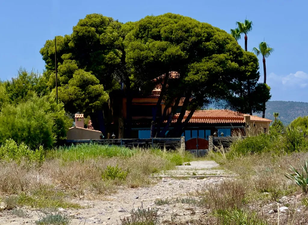 Välivaade - Detached Villa with Seafront Access in Cabanes