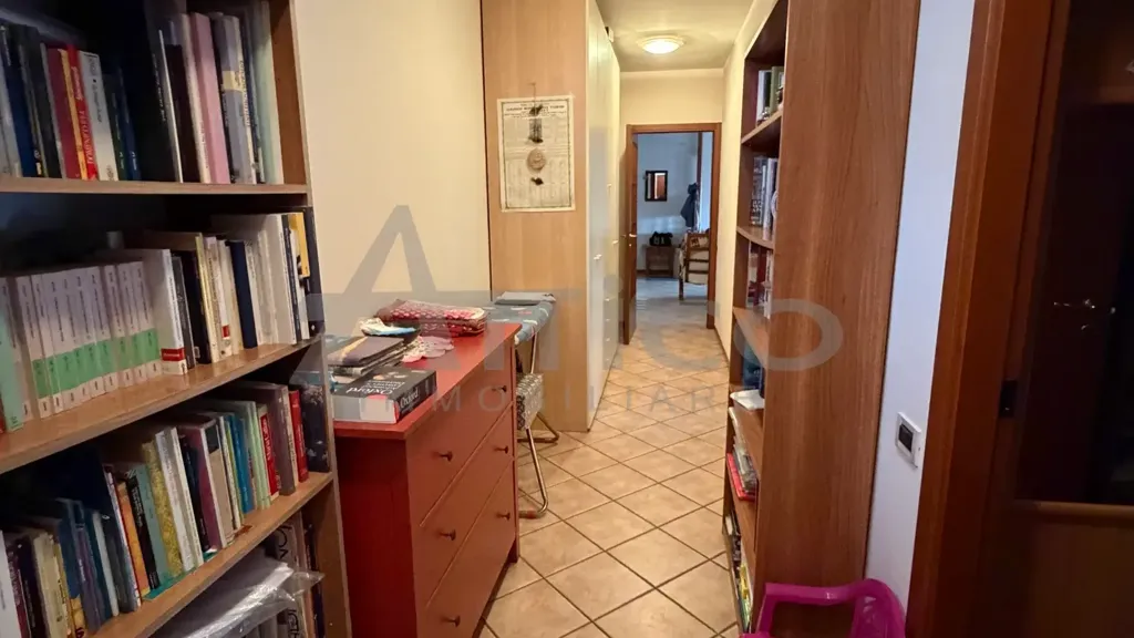 Kabinet - Spacious Apartment with Panoramic View in Rovigo