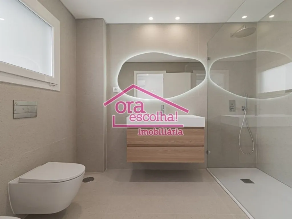 Salles de bain - Luxury Semidetached House with Pérgola in Seixal