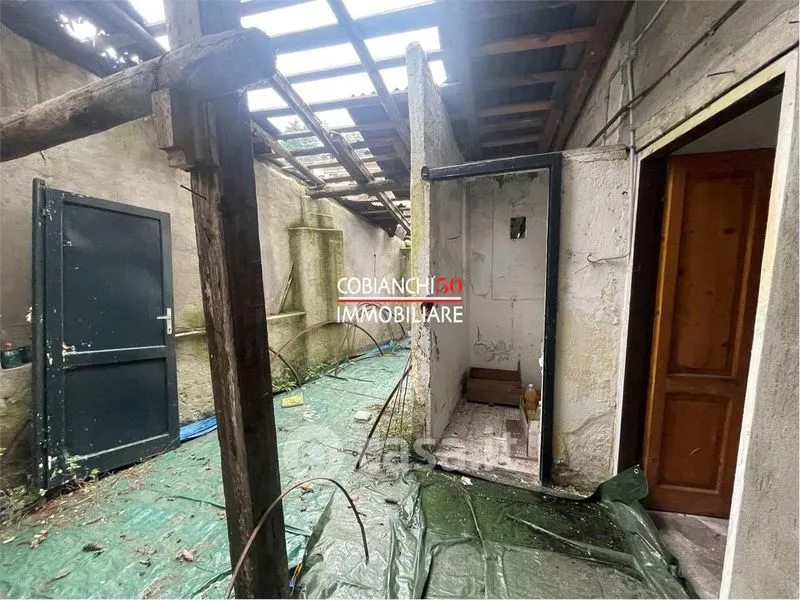 Giardino - Independent House for Renovation in Ghiffa