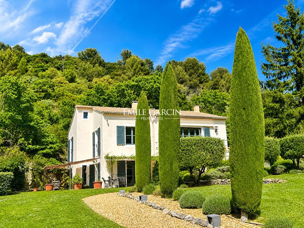 Välivaade - Luxury Villa with Pool near Ménerbes