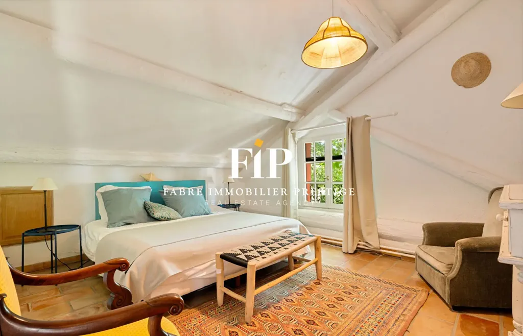 Magamistoad - Luxurious Estate with Pools in Eygalières