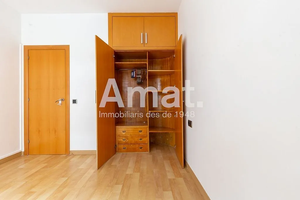 Pièces - Apartment with Air Conditioning in Esplugues de Llobregat