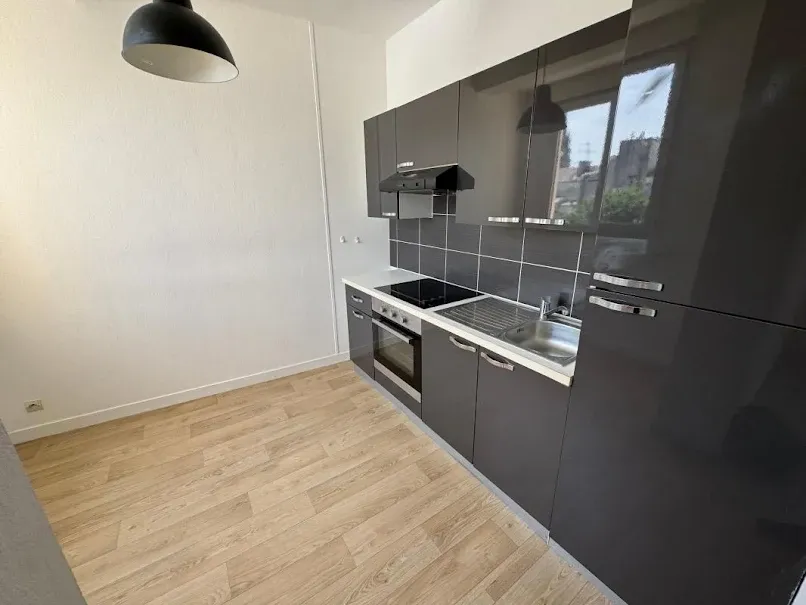 Cuisine - Duplex 3 Pièces à Brest, Rue Charles Berthelot