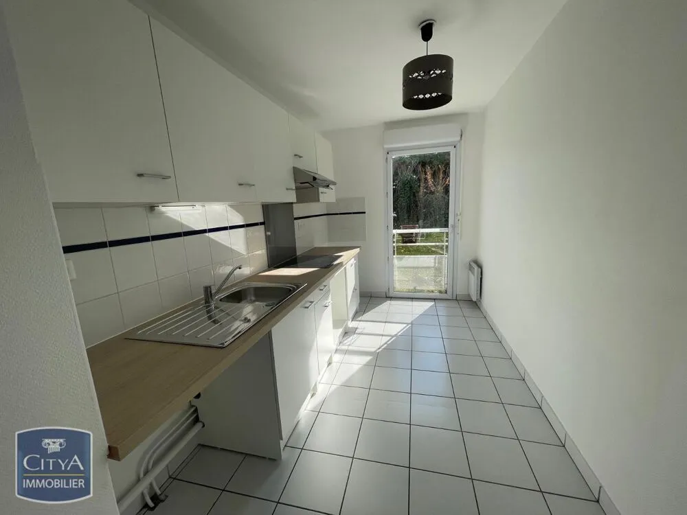 Cuisine - Appartement T3 avec Balcon à Lons