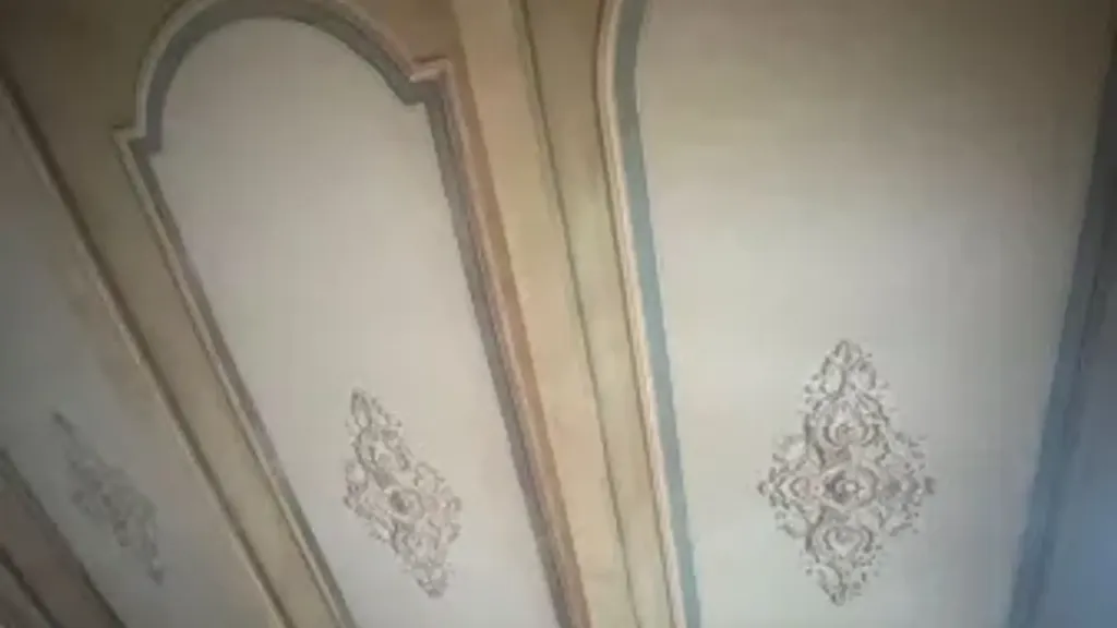 Toad - Affresco-Decorated Apartment in Ferrara