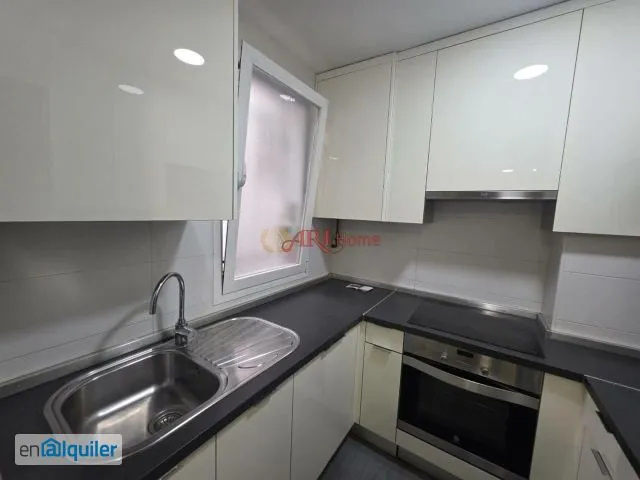 Cucina - Furnished Flat with Ascender in Carabanchel