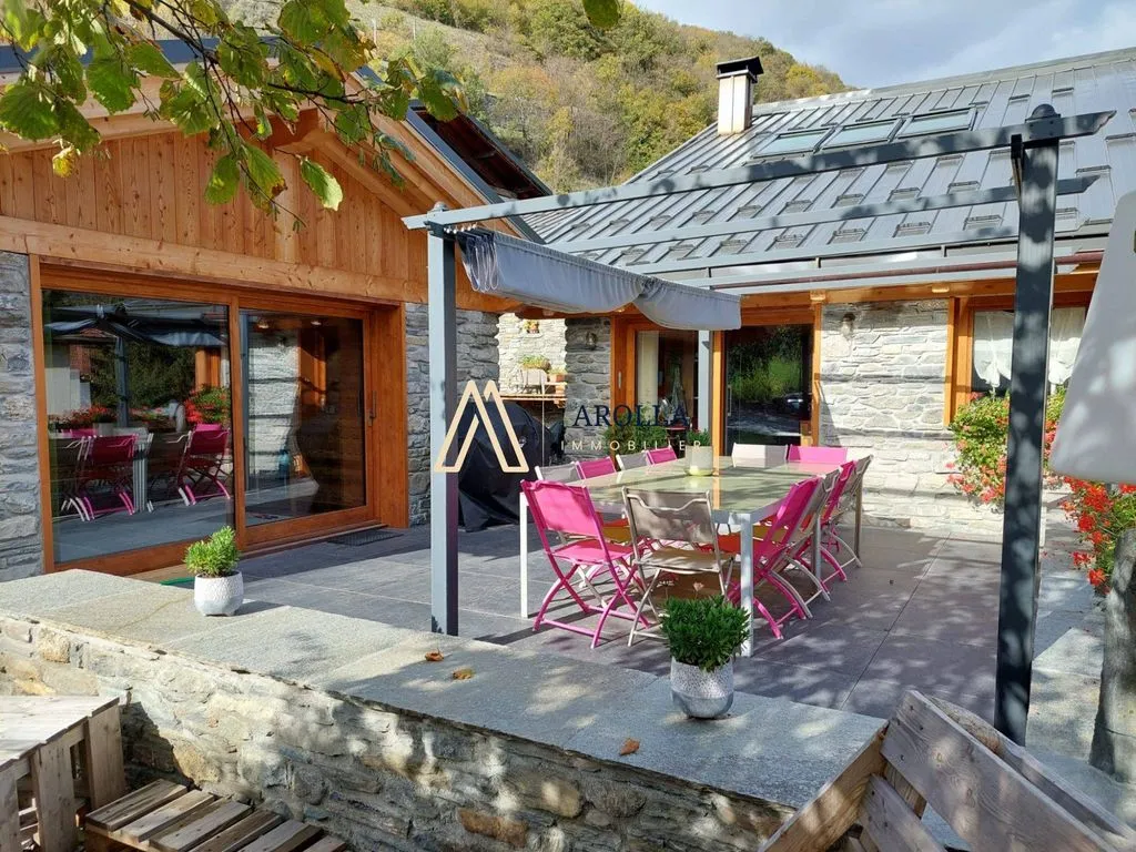 Terrasse - Chalet Luxueux avec Vue Montagne à Bourg-Saint-Maurice