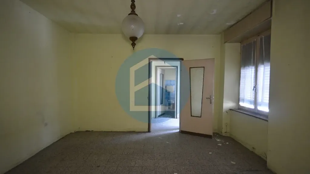 Pièces - Multipurpose House to Renovate in Ono San Pietro