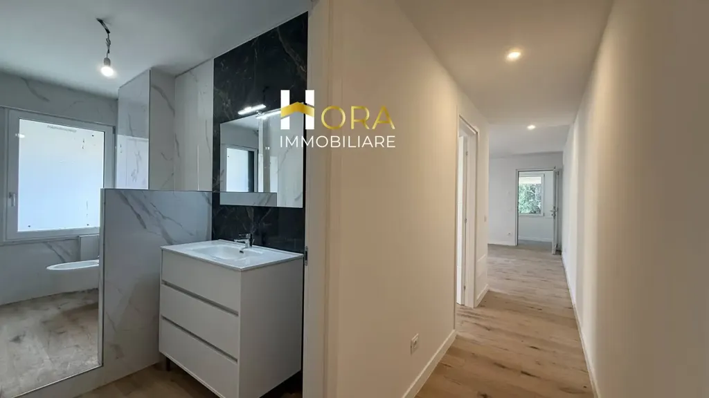 Vannitoad - Rearranged Apartment with River View in Florence