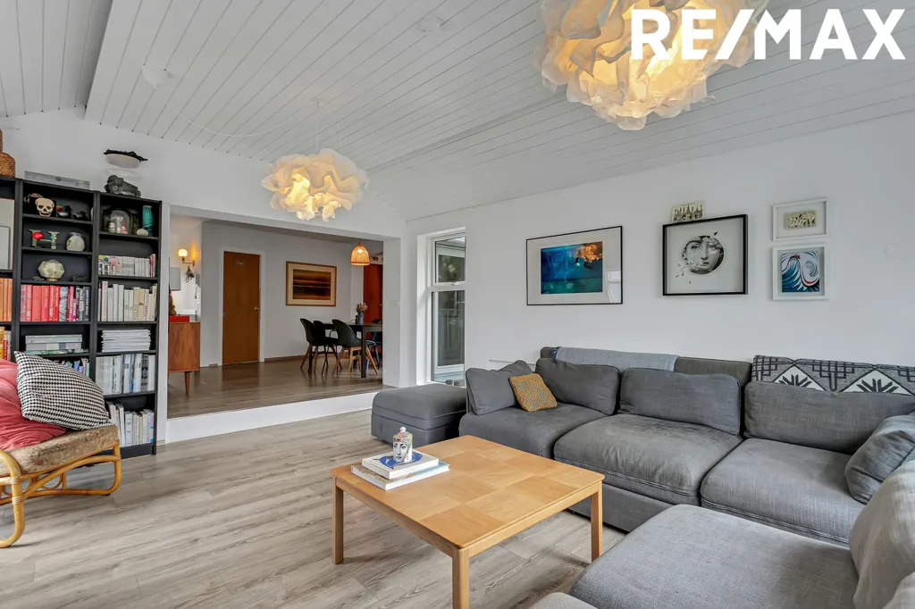 Soggiorno - Duplex with Studio Potential in Holtsgata