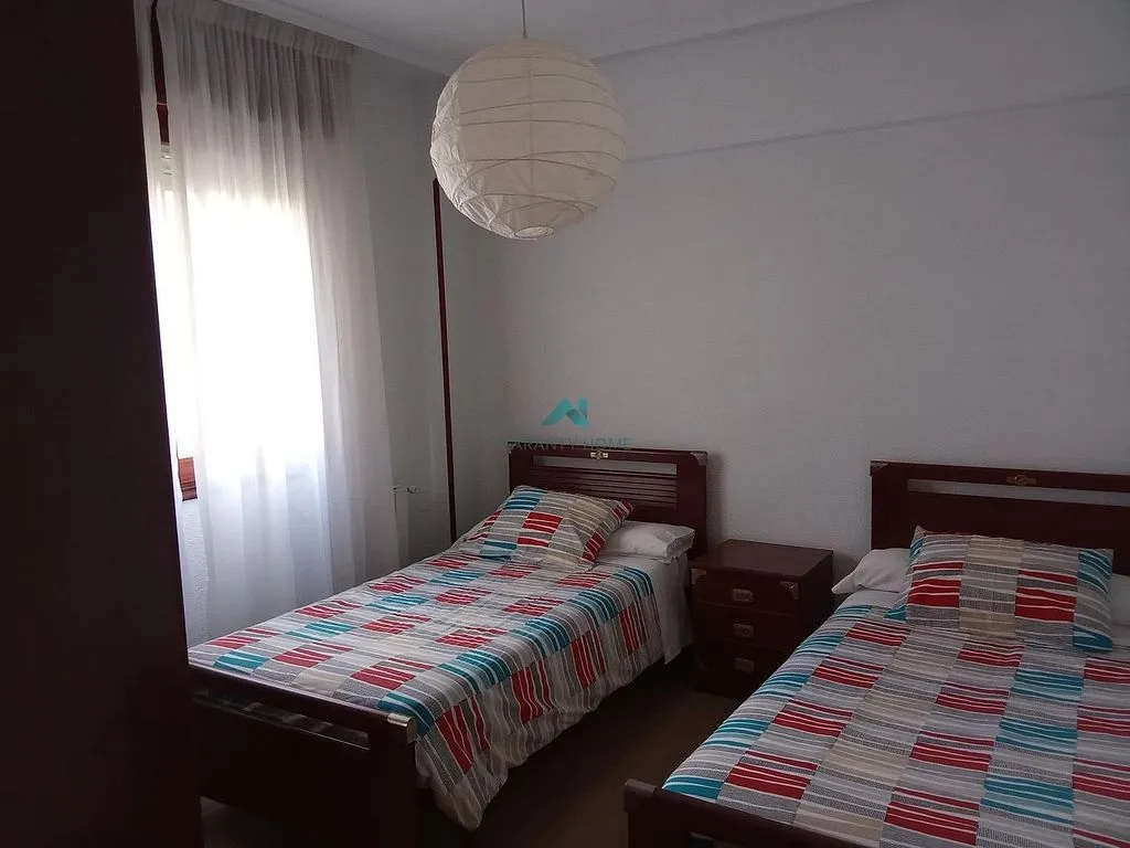 Chambres - Furnished Apartment with Terrace in Laredo