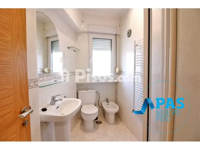 Bathrooms - Central Flat with South-Facing Balcony in Santander