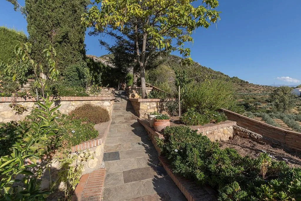 Jardin - Chalet with Pool and Terrace in Nívar