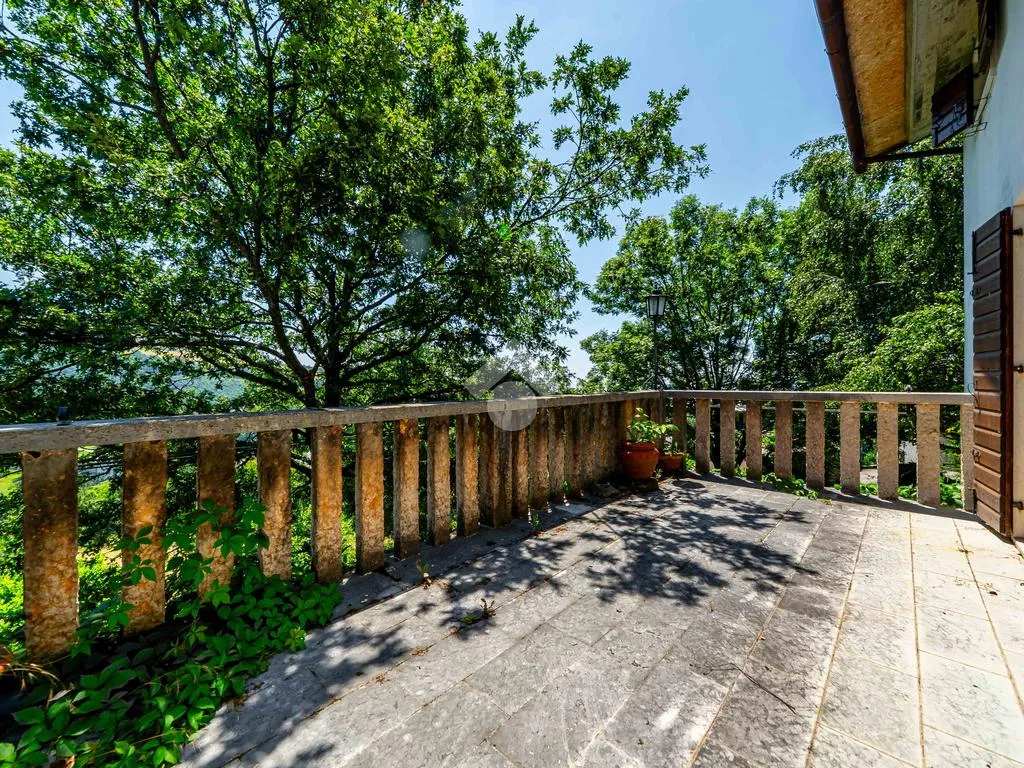 Terrass - Trifamiliare with Garden in Erbezzo