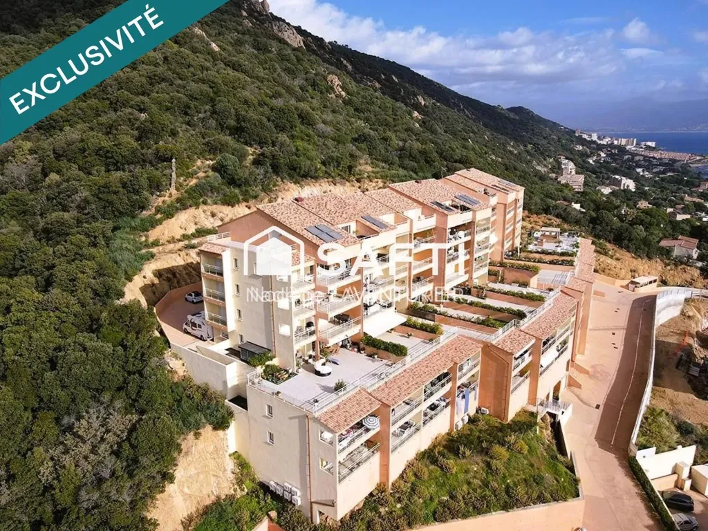 Õhuvaade - Duplex with Panoramic Sea View in Ajaccio