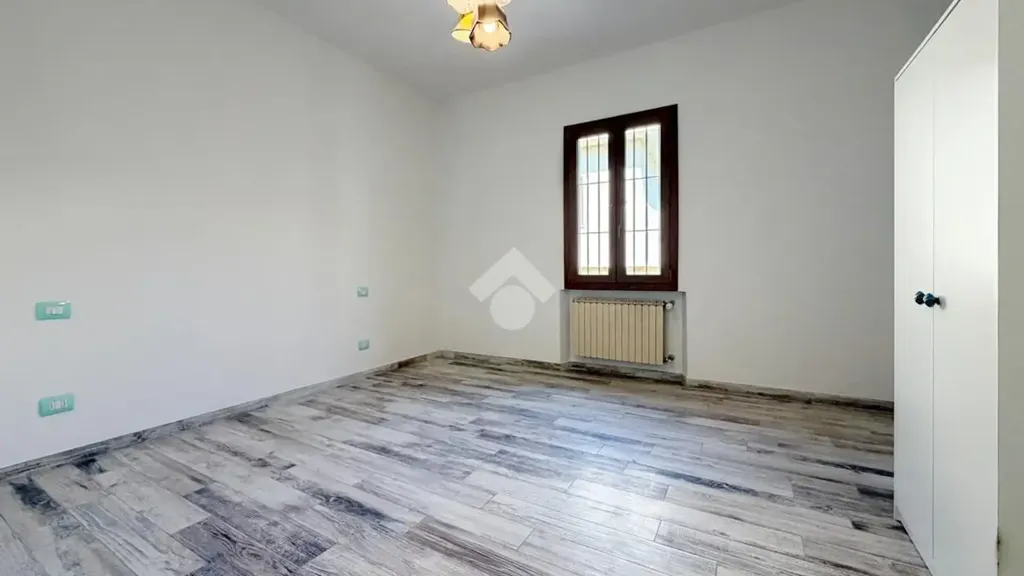 Pièces - Independent House with Garden in Prato