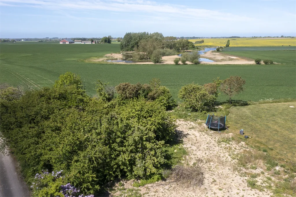 Õhuvaade - Generous Plot with Green Space in Trelleborg
