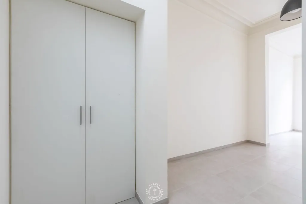 Entrée - Appartement au Rez-de-Chaussée avec Terrasse dans le Centre-Ville