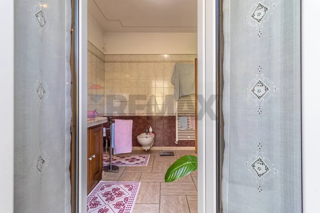 Bagni - Villa indipendente con parco privato a Magnano