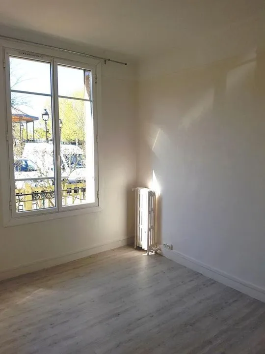 Toad - T2 Apartment with Private Cellar in Suresnes