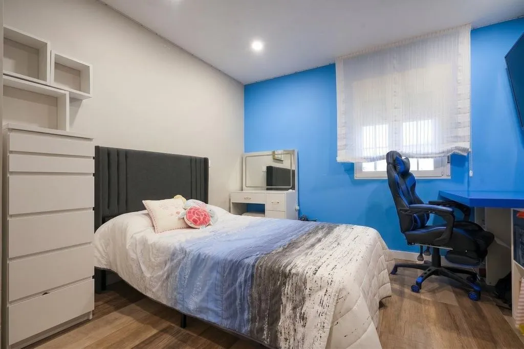 Chambres - Semi-detached House with Garage in Getafe Centre