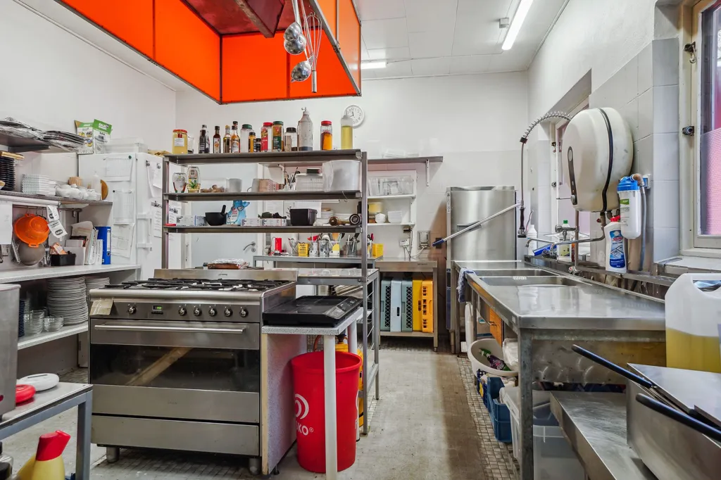 Kitchen - Restaurant with Sea View in Ellinge Lyng