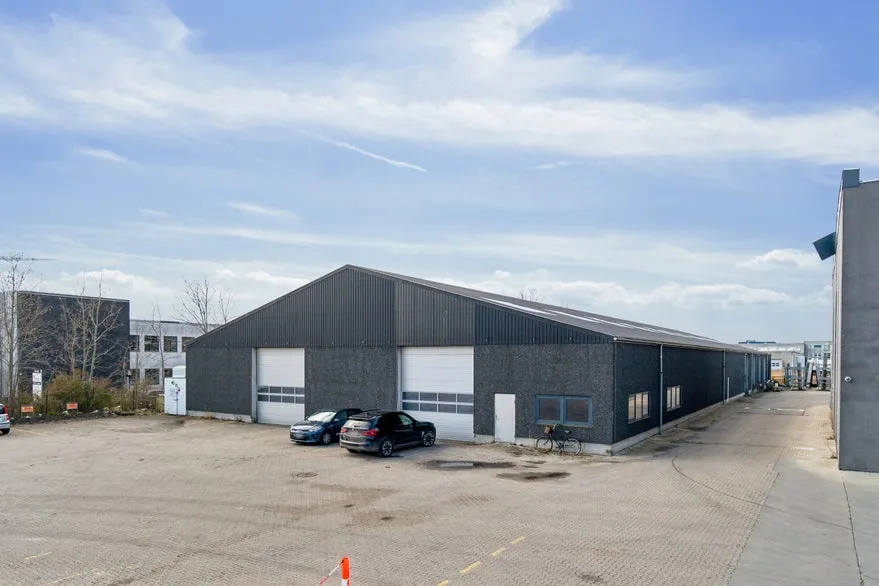 Exterior - Warehouse with Cold Storage in Hvidovre