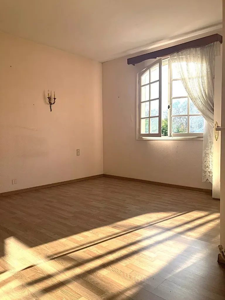 Stanze - Character House with Cathedral Ceiling in Quiet Area