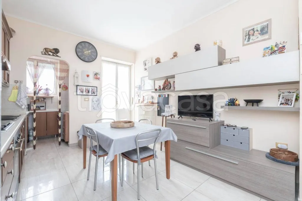Salle à manger - Panoramic Apartment with Balcony in Collegno