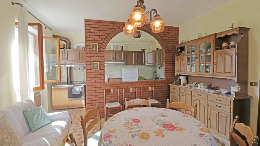Salle à manger - Panoramic Villa with Garden in Val di Termine