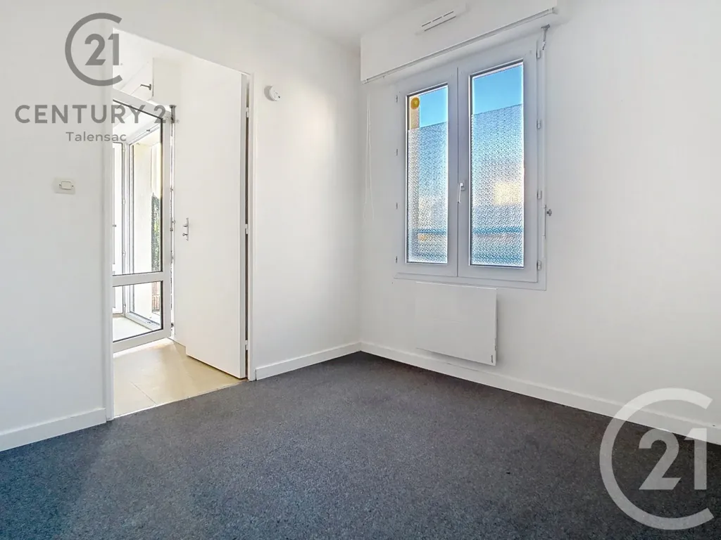 Toad - 2-Bedroom Flat with Terrace in Nantes