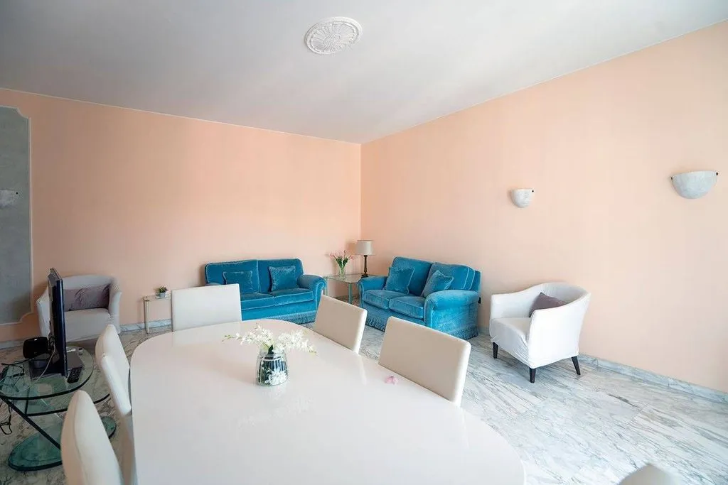 Söögituba - Luxury Apartment with Garden Views in Milan