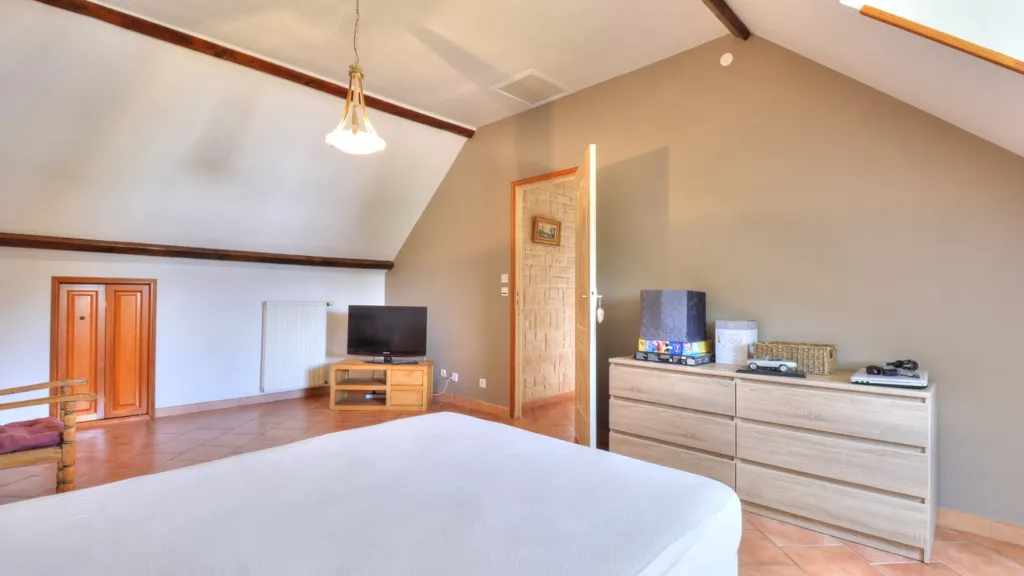 Chambres - Maison Charmante avec Terrasse à 5' de Dreux