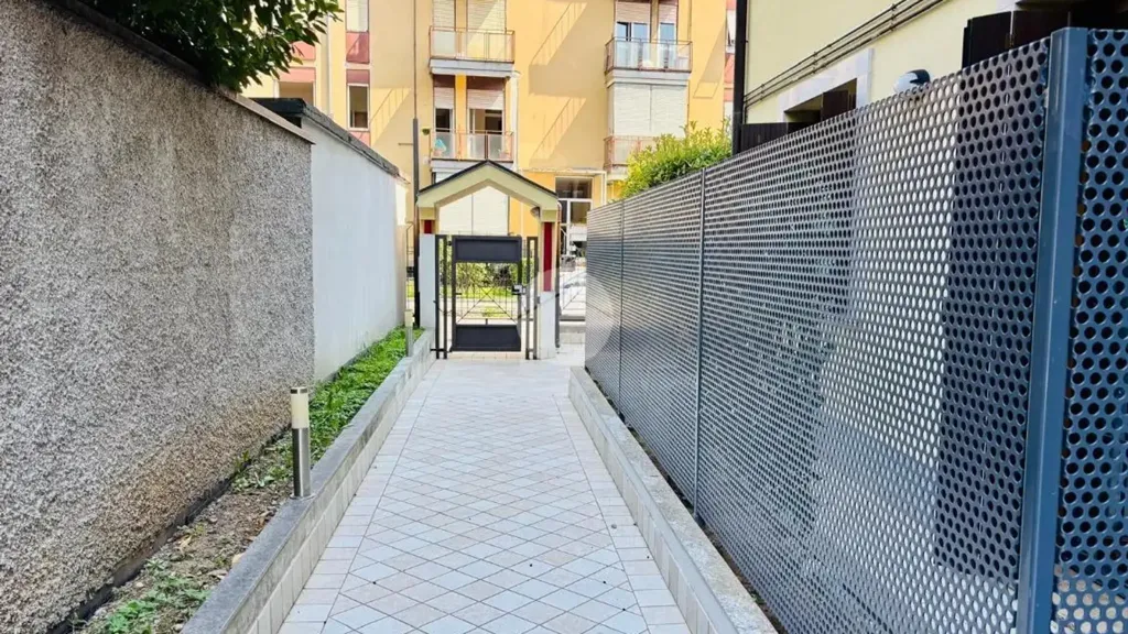 Extérieur - Three-Bedroom Apartment with Terraces in Monza