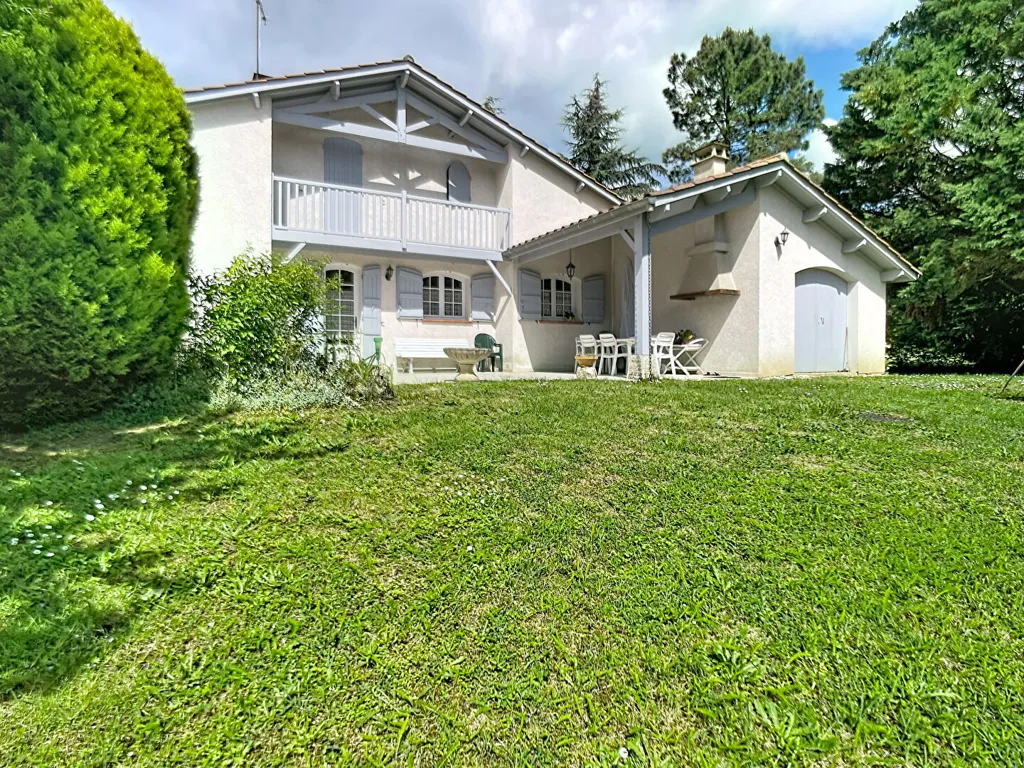 Välivaade - Family House with Garden in Barbaste