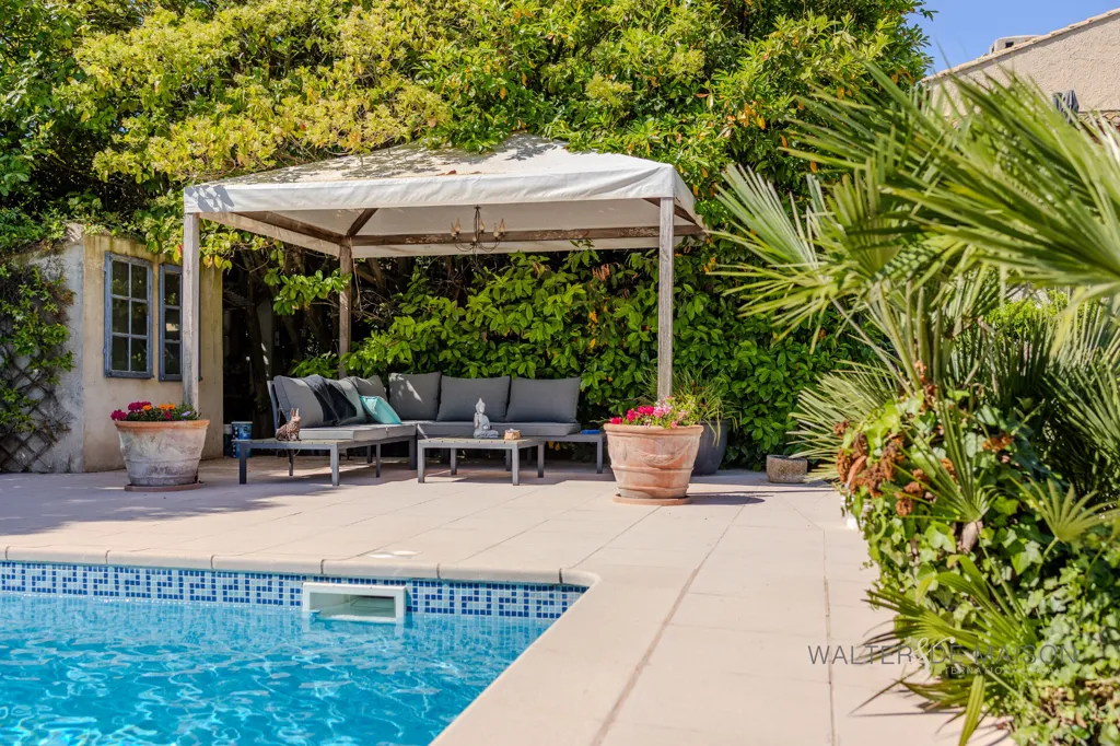 Pool - Villa with Independent Apartment in Le Pradet