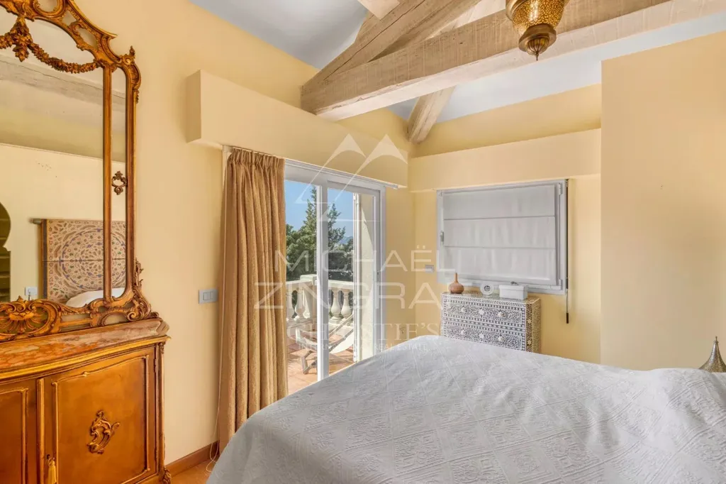 Chambres - Villa de Luxe avec Vue Mer à Cap-d'Ail