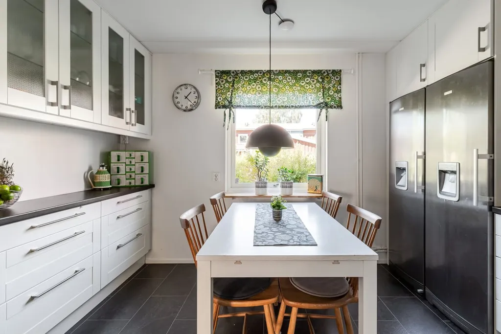 Dining Room - Terraced House with Garden in Almby