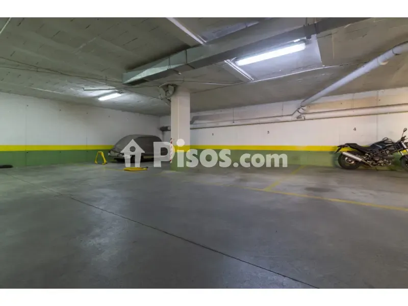 Garaaž - Furnished Flat with Terrace in Espartales