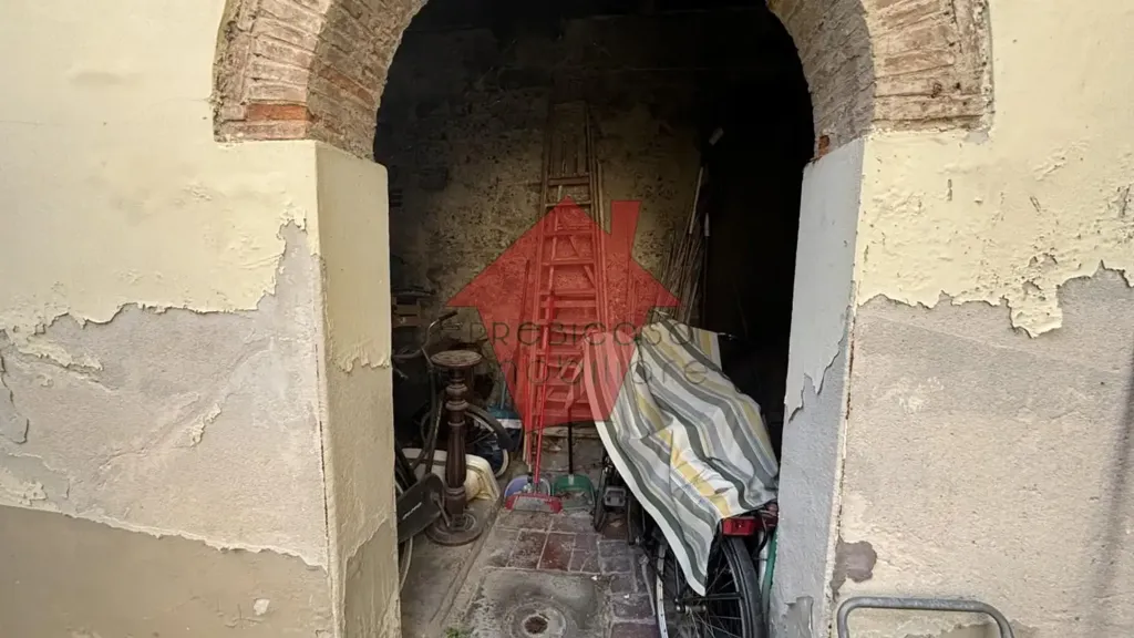 Jardin - Five-Bedroom Apartment with Garden in Empoli