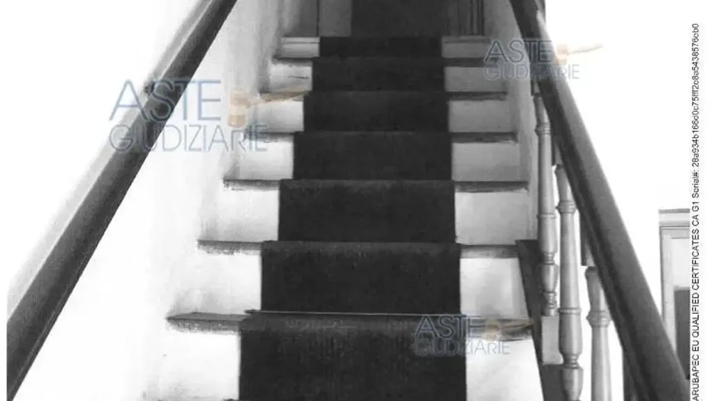 Toad - Apartment with Garden in Serra San Quirico