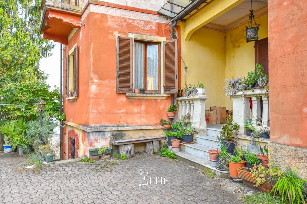 Välivaade - Historic Villa with Lake Views, Stresa
