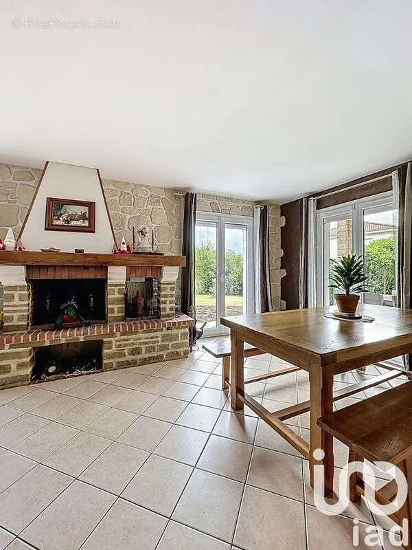 Maison 6 pièces à Grezieu-La-Varenne
