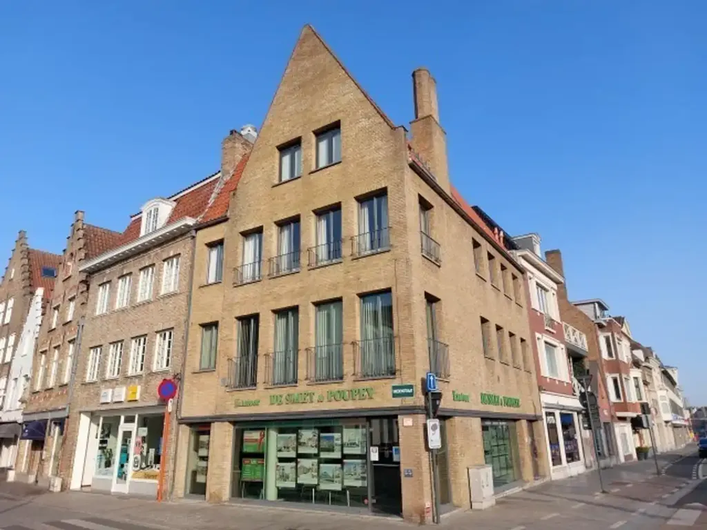 Extérieur - Maison Rénovée avec Jardin à Bruges