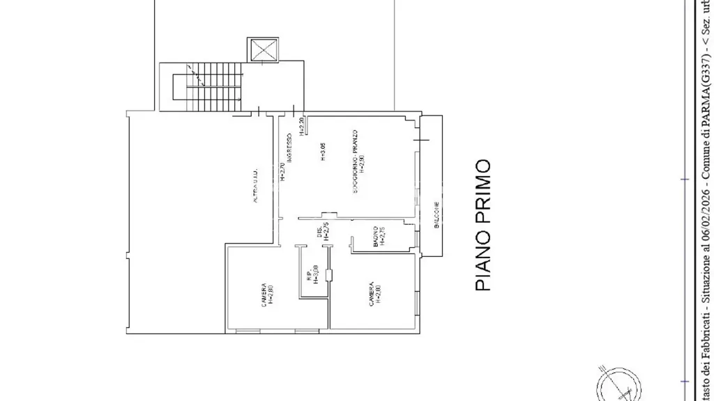 Plaan - Renovated Triplex with Cellar in Parma