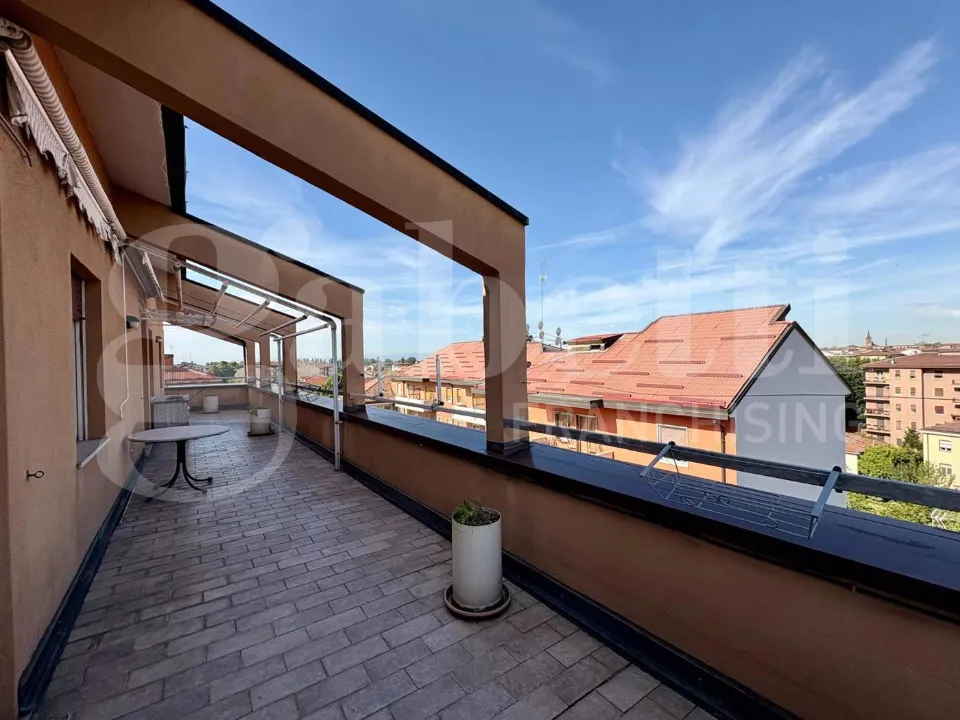 Terrass - Apartment with City View in Cremona