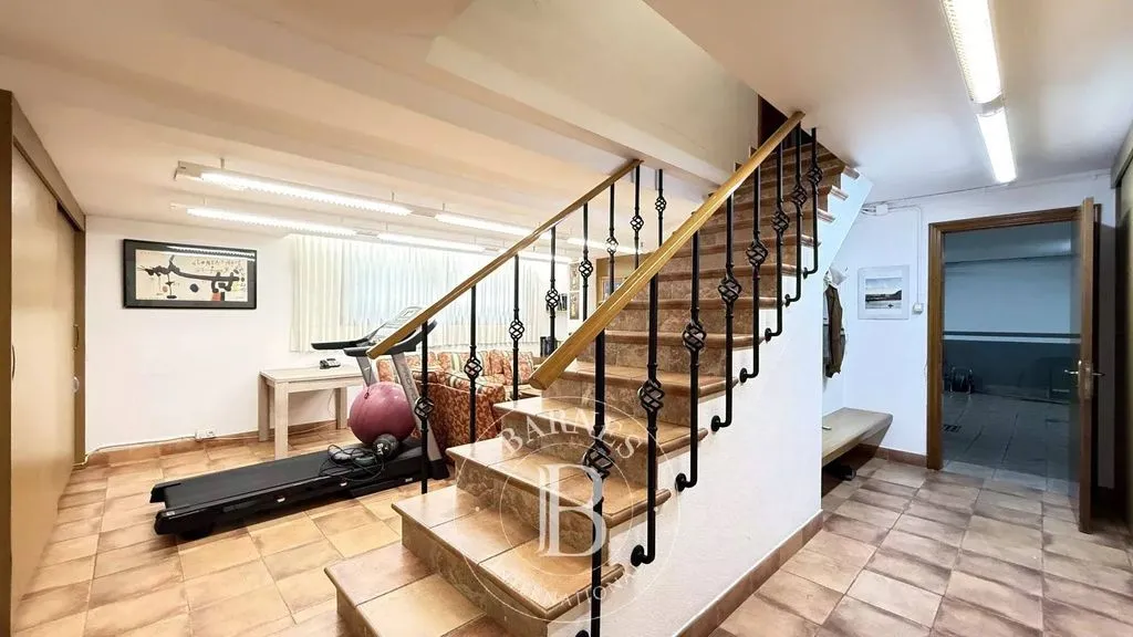 Toad - Luxury Villa with Pool in El Masnou