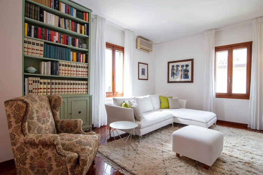 Living Room - Luxury Penthouse with Terrace in Venice