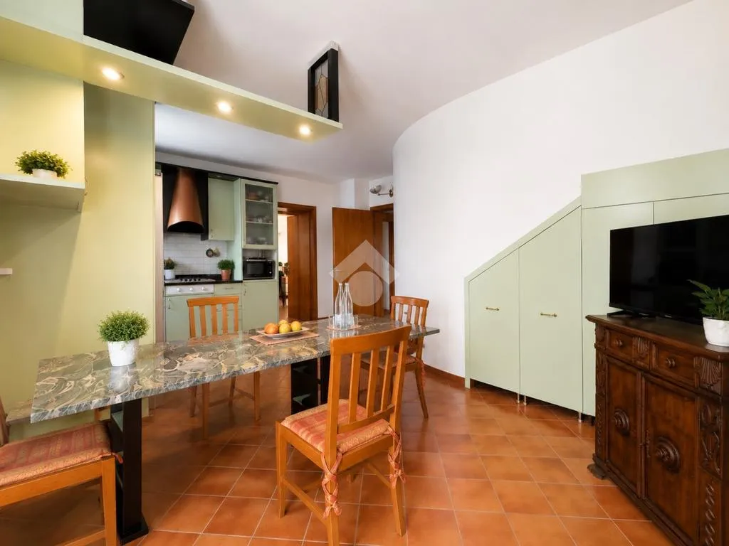 Salle à manger - Independent Villa with Garden in Sorgà